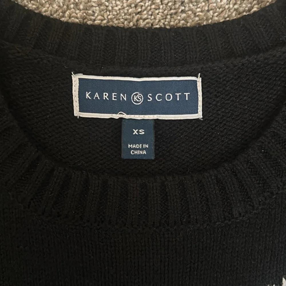 Karen Scott Winter Sweater - Picture 2 of 3